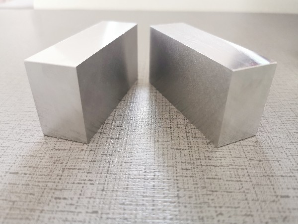 復雜模具變形的原因及預防措施