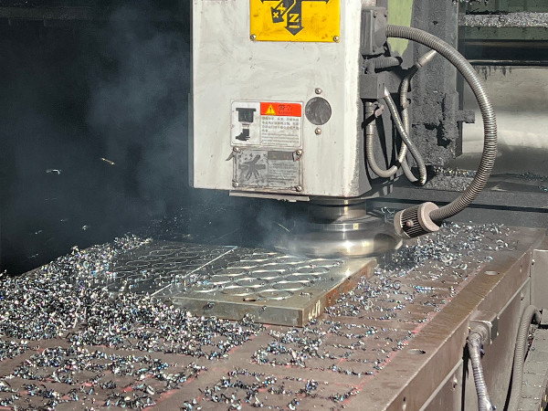 從“差點(diǎn)翻臉”到“主動(dòng)推薦”：隆實(shí)模具鋼材如何用四步贏回老客戶？