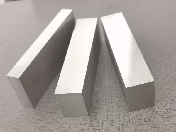 隆實(shí)為打造高品質(zhì)模具鋼，車間設(shè)備升級(jí)