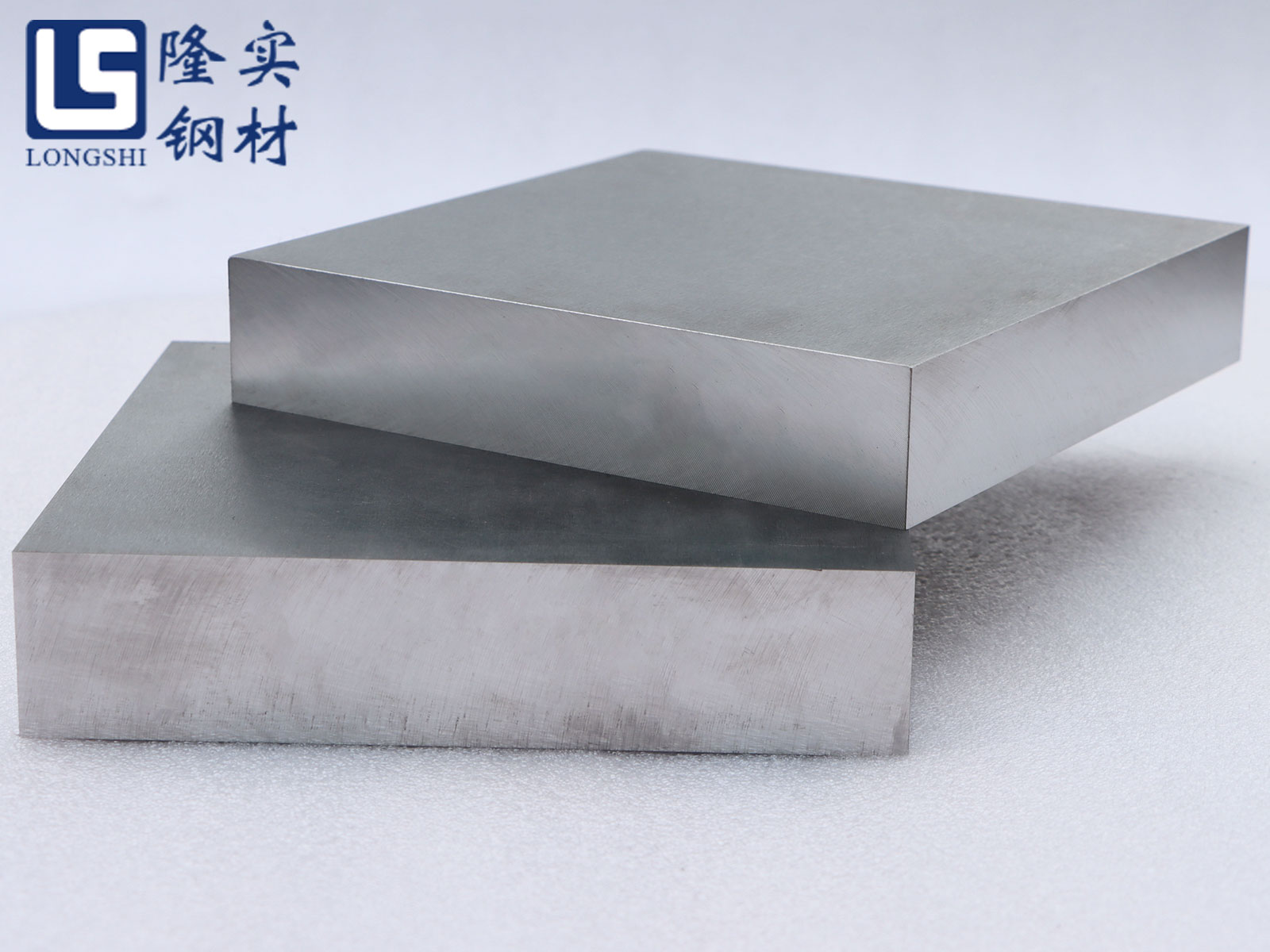 冷作模具鋼的成分特點是什么？